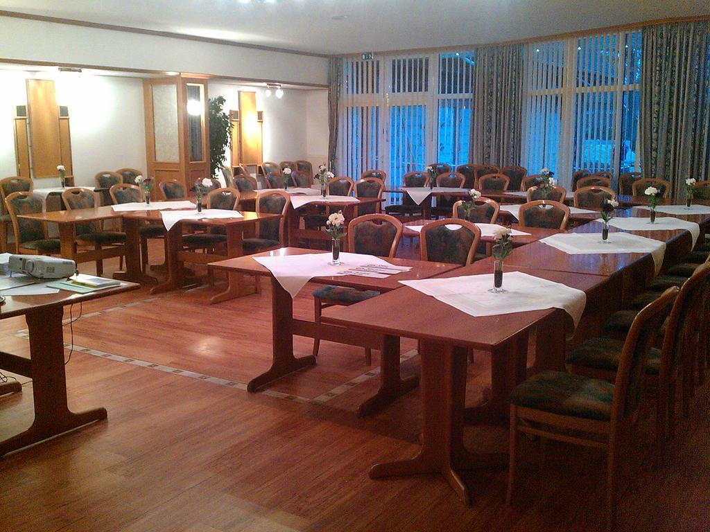 Hotel Ripken Kirchhatten Екстер'єр фото